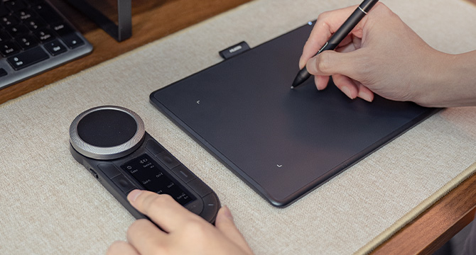 デジタルアート向けHuion Keydial Remote K40 Bluetoothショートカット